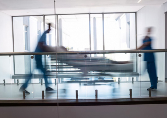 В больницах и поликлиниках Воронежской области усилили меры безопасности