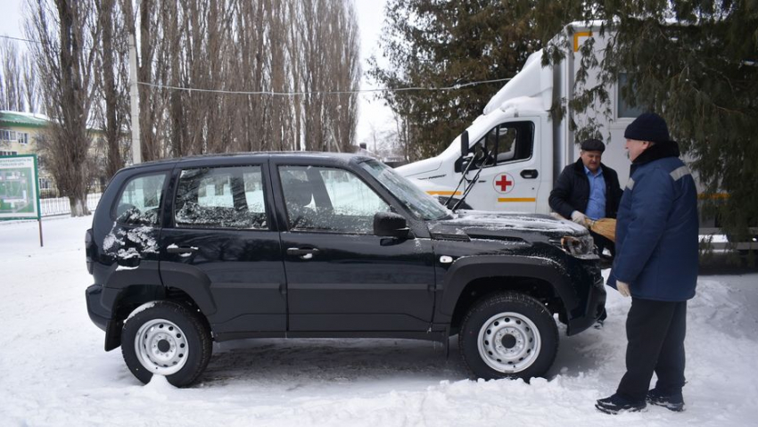 В Эртильскую районную больницу купили новое оборудование и автомобиль