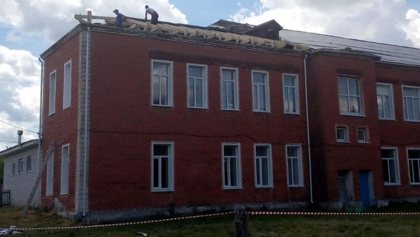 В Таловском районе отремонтируют крышу Чигольской школы