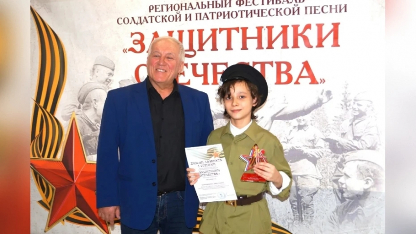 Панинский школьник выступил на гала-концерте регионального фестиваля «Защитники Отечества»