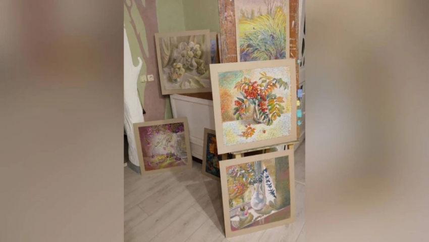 Жителей Таловского района пригласили на выставку местной художницы