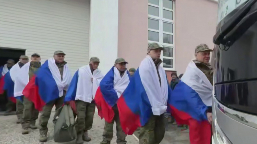 Двое воронежских военнослужащих вернулись из украинского плена