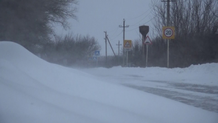 В Таловском районе школьников перевели на дистант из-за метели