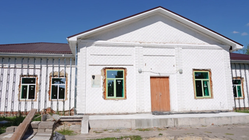 В Таловском районе недобросовестный подрядчик затянул ремонт Александровского ДК
