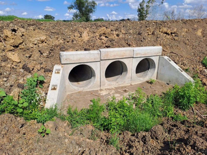 В  подтопляемом селе Таловского района завершаются работу по строительству ГТС 