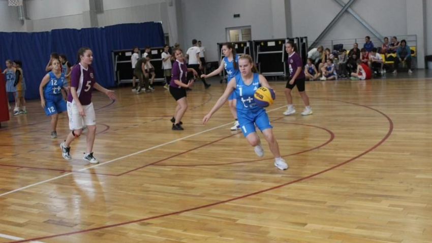 Таловские баскетболистки победили в областной Спартакиаде