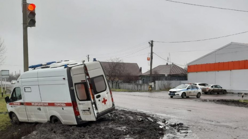 В Панинском районе «скорая» попала в ДТП