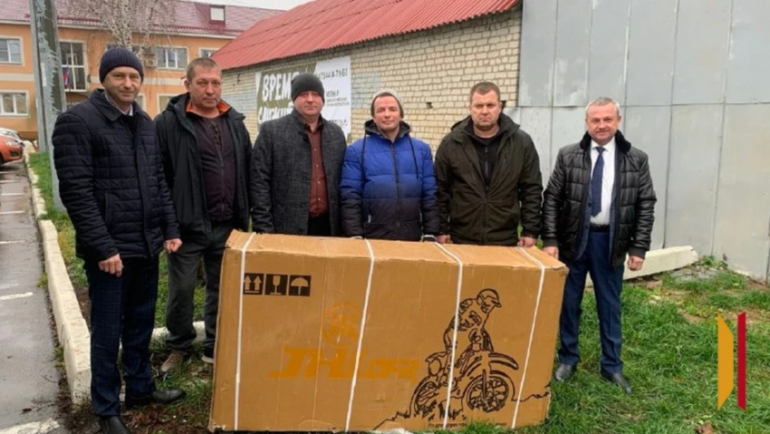 Жители Панинского района передадут в зону СВО мотоцикл