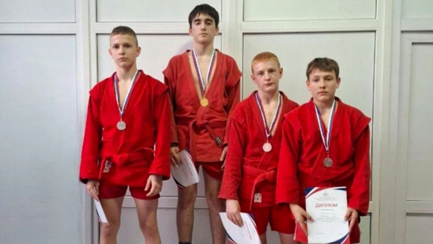 13-летний таловский самбист занял первое место на соревнованиях в Липецке