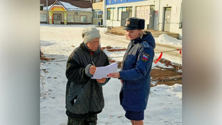 В Аннинском районе приставы снесли торговые павильоны