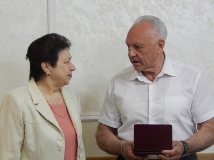 Педагогу из Аннинского района вручили награду по Указу В.В. Путина