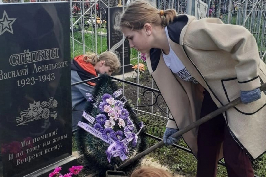 Волонтеры Таловского района участвуют в акции «Верни герою имя»