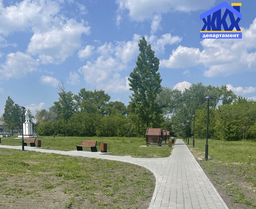 В Таловском районе областная комиссия ЖКХ выявила недостатки в недавно благоустроенном парке