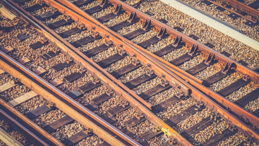 Сотрудники РЖД попали под дело за нарушения на ж/д переездах в Воронежской области