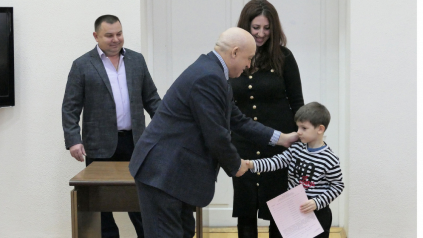 В Бобровском районе 24 семьи получили жилищные сертификаты