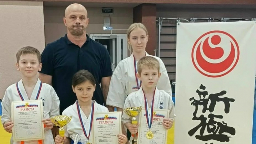 Таловские каратисты приняли участие в городском первенстве в Воронеже